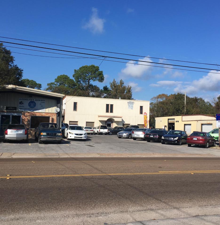 3305 Old Mobile Ave - Photo 1