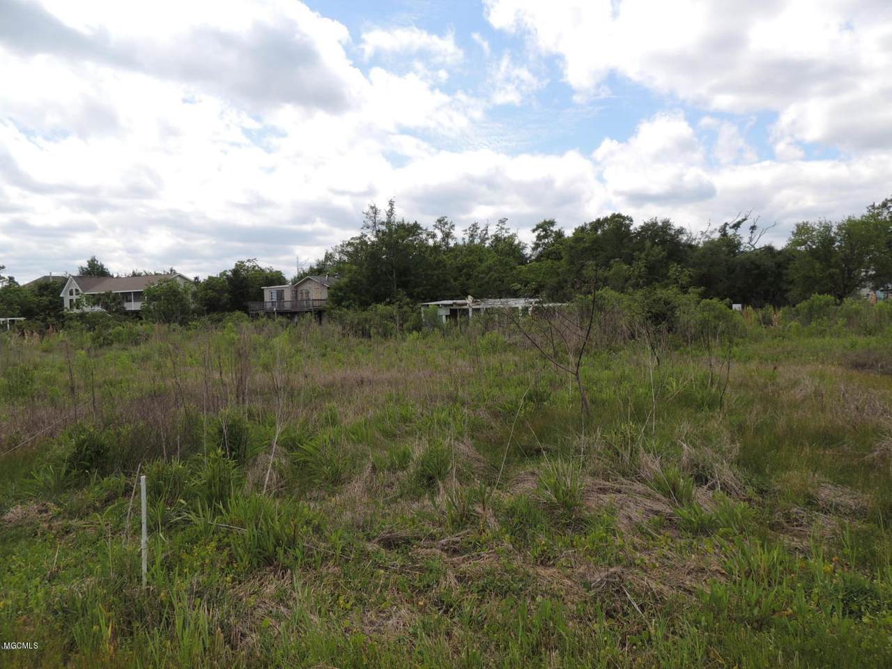 225 Skyline Dr - Photo 1