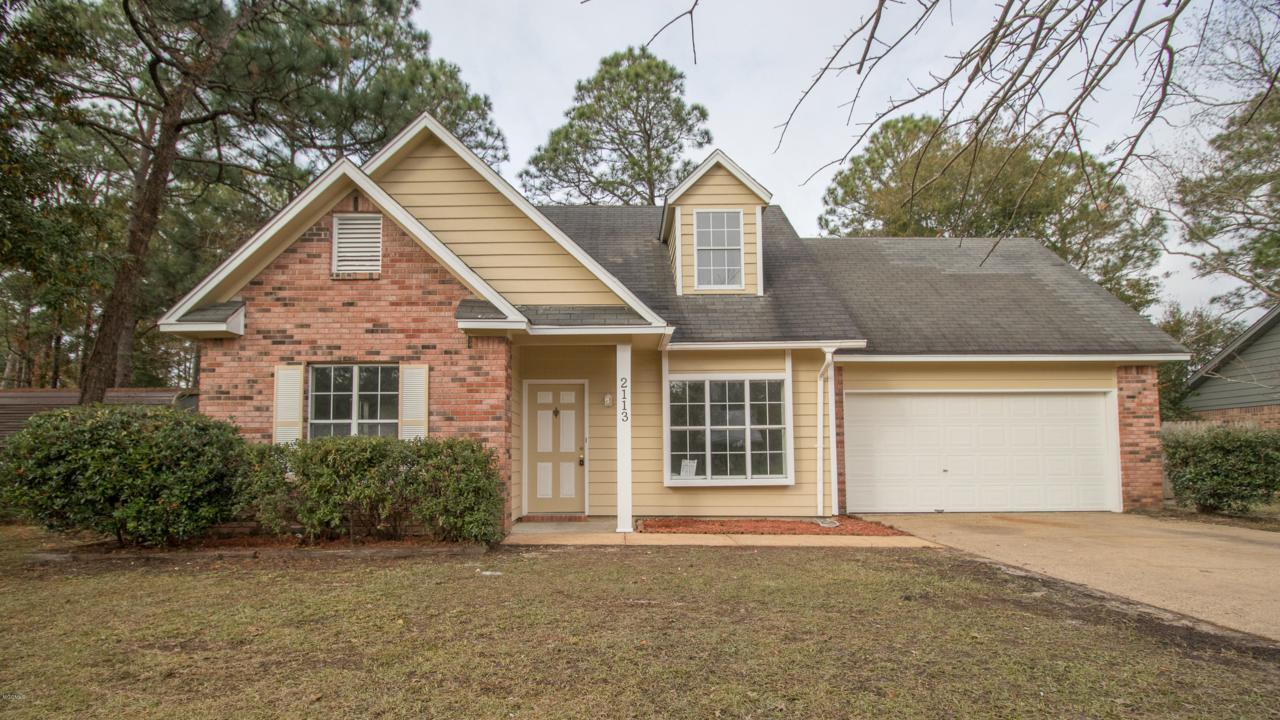 2113 Dolphin Dr - Photo 1