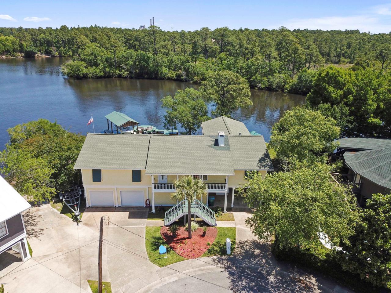 53 Bayou Cir - Photo 1