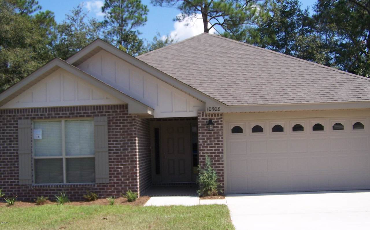 10508 Roundhill Dr - Photo 1