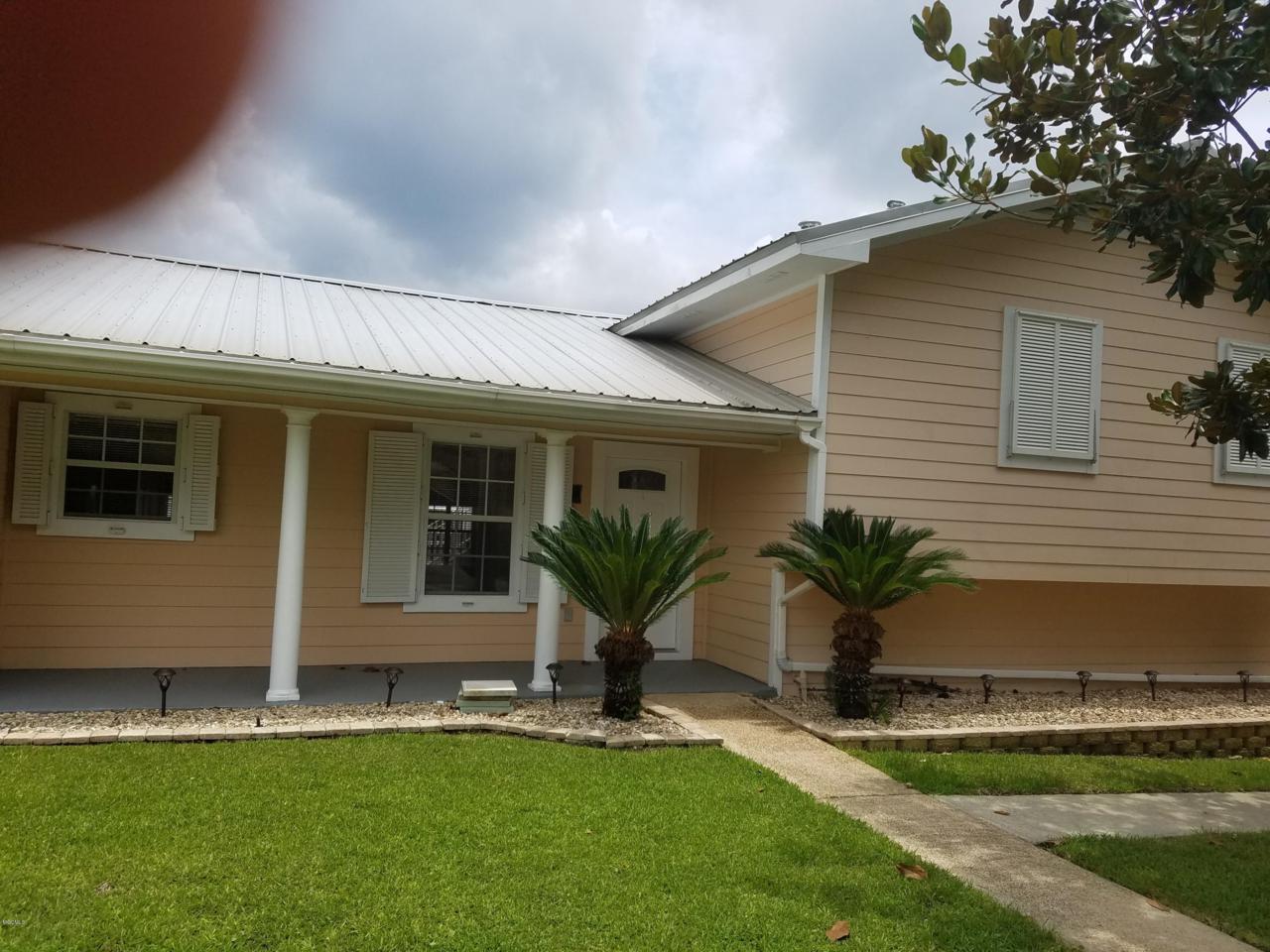 706 Holly Hills Dr - Photo 1