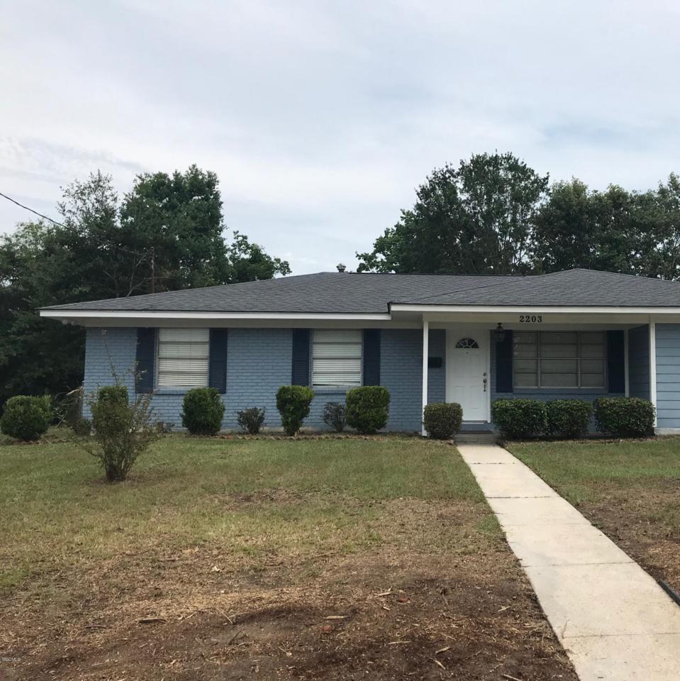 2203 Swetman Blvd - Photo 1