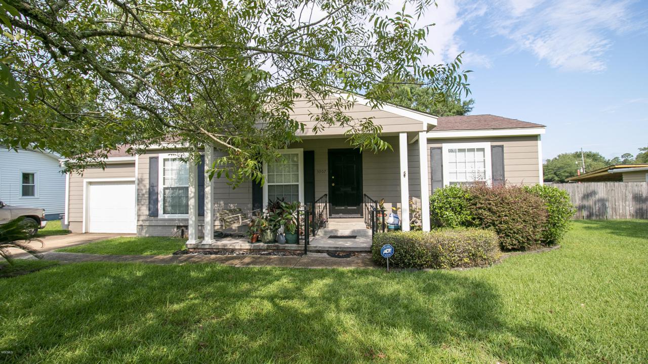 3907 Washington Ave - Photo 1