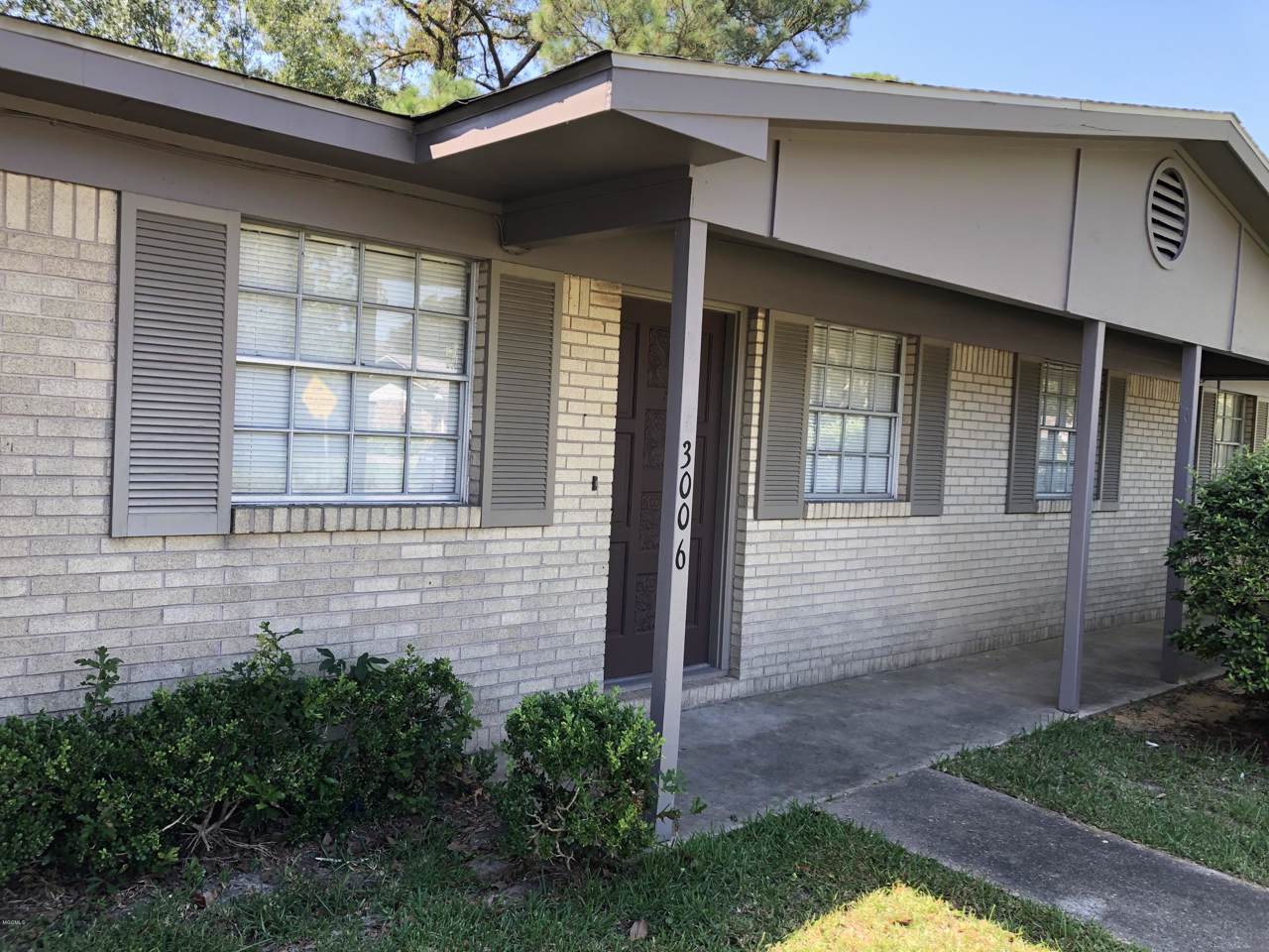 3006 Rhonda Lane Ave - Photo 1