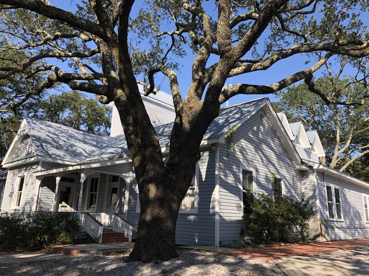 424 Washington Ave - Photo 1