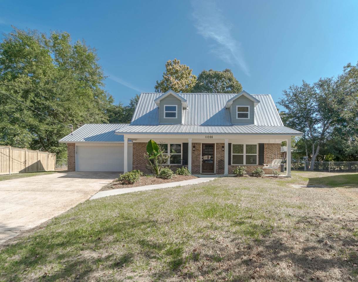 11088 Dogwood Dr - Photo 1