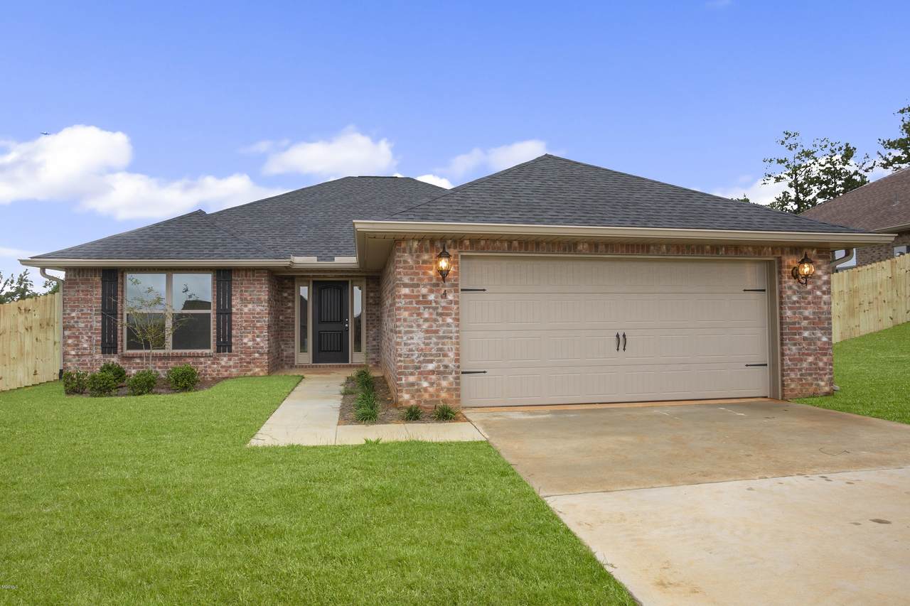 6 Summit View Dr - Photo 1 6 Summit View Dr - Photo 1