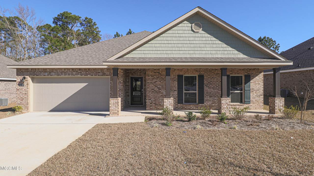 10749 Chapelwood Dr - Photo 1
