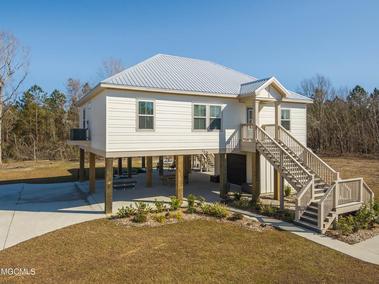 160 Vacation Ln - Photo 1