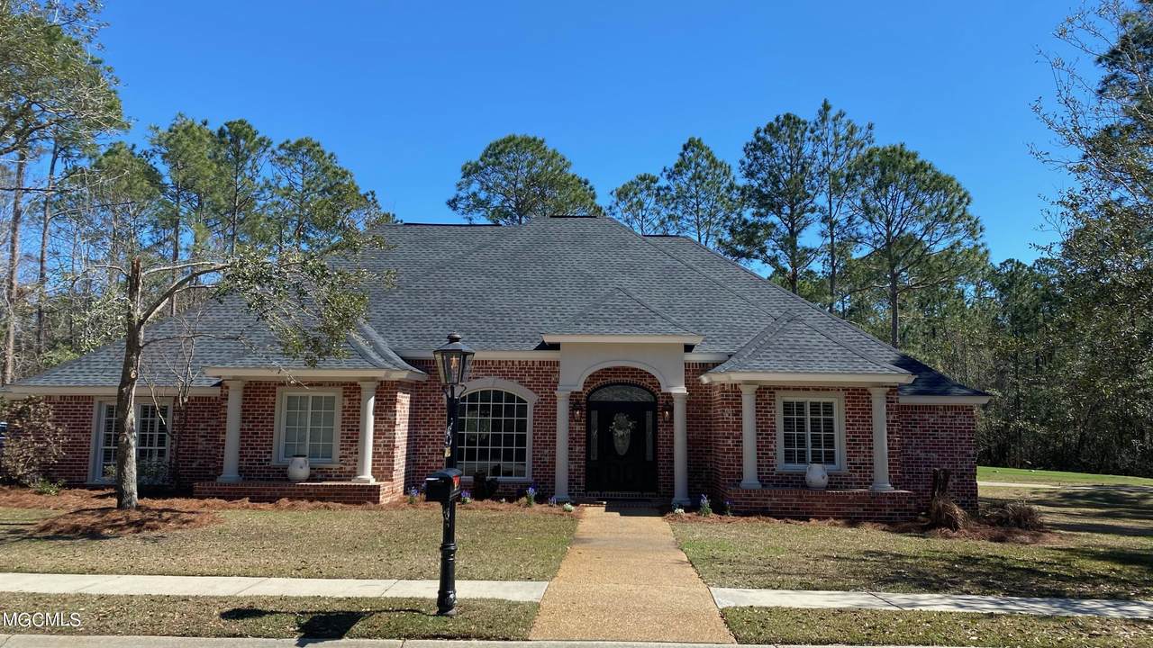 24415 Oak Island Dr - Photo 1
