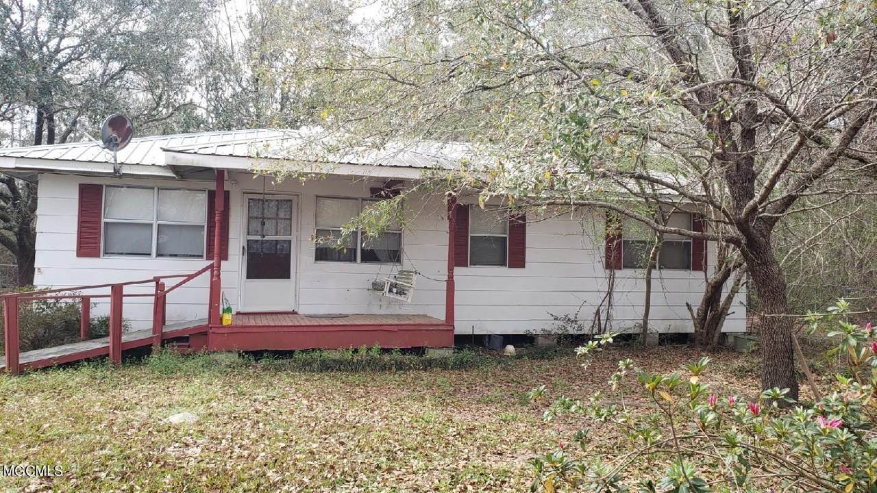 18085 Shaw Rd - Photo 1