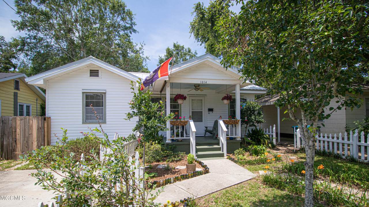 1014 27th St - Photo 1