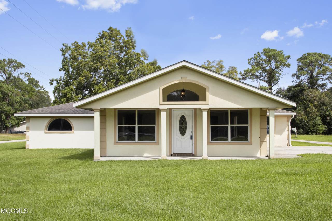 3342 Race Track Rd - Photo 1