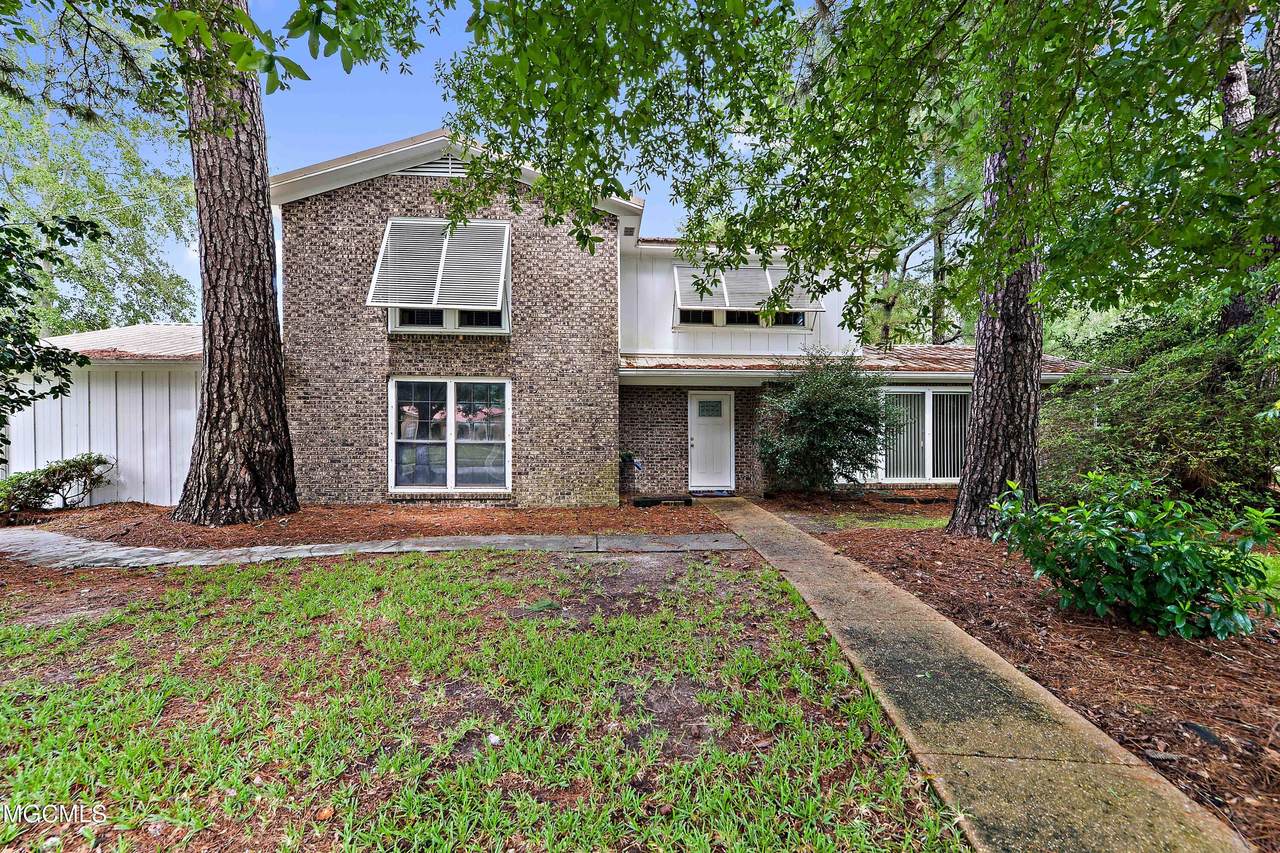 105 Linnet Dr - Photo 1