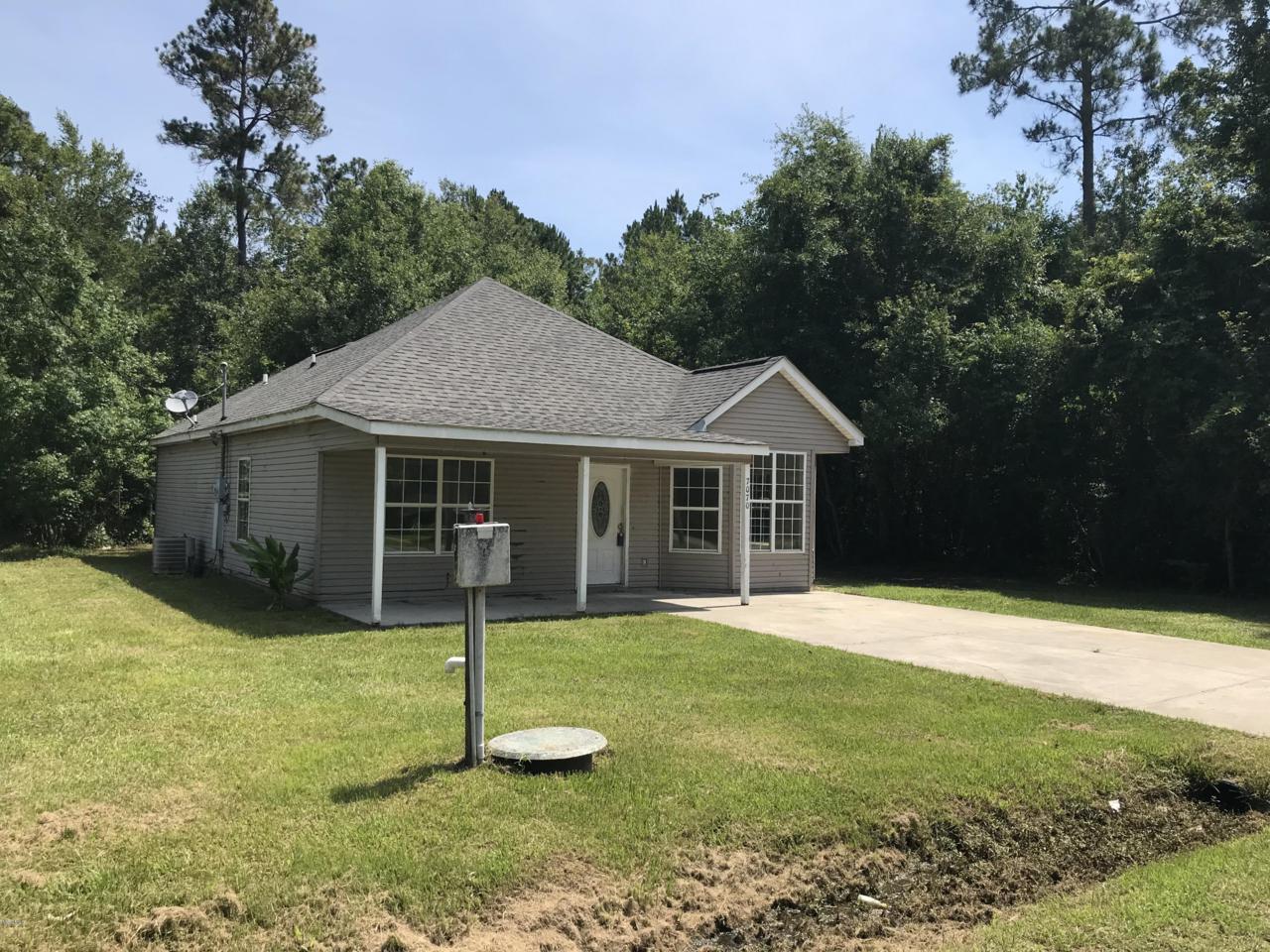 7070 Perry St - Photo 1