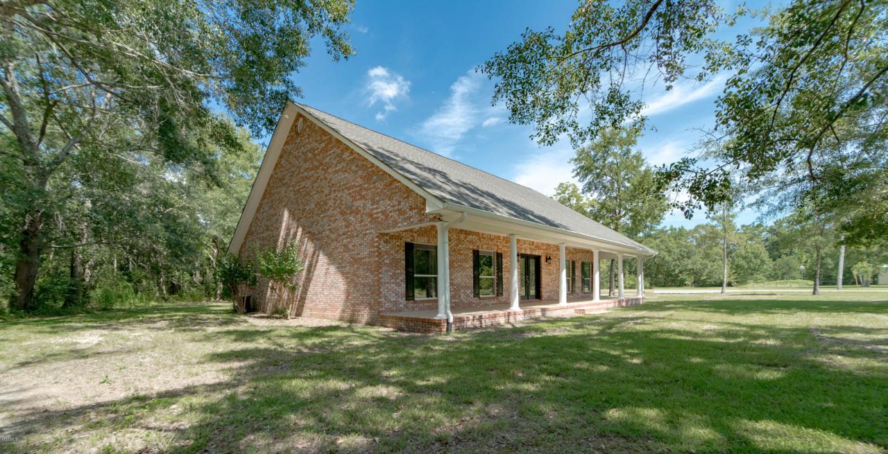 17074 Judge Fountain Rd - Photo 1