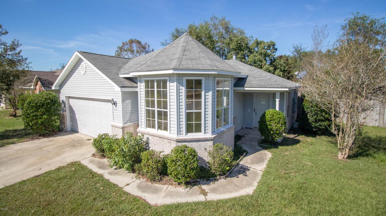 14160 Cypress Ct - Photo 1