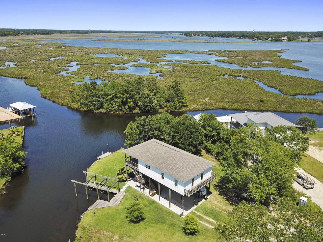 10225 Eagle Point Cir - Photo 1 10225 Eagle Point Cir - Photo 1