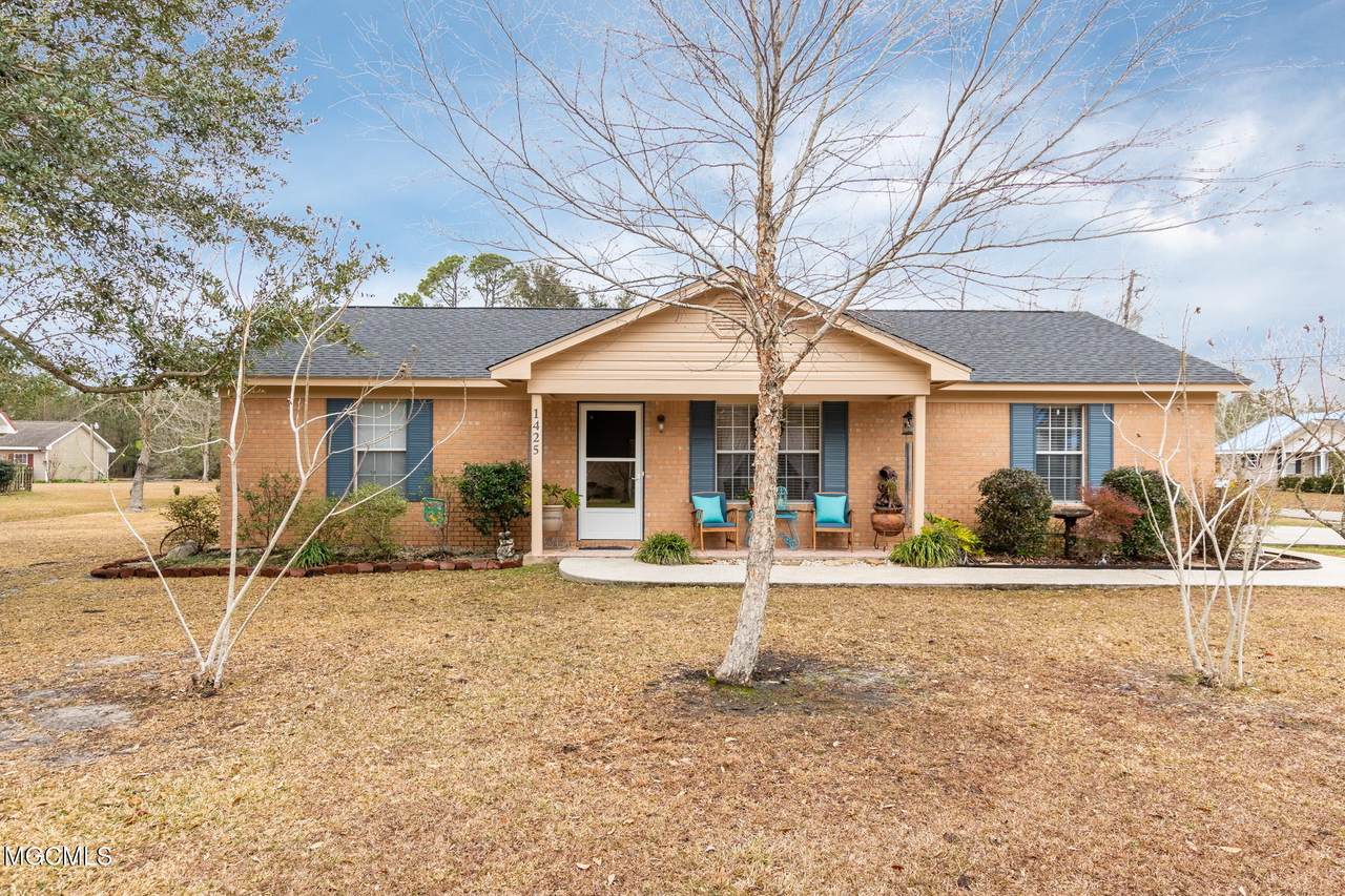 1425 Margie St - Photo 1