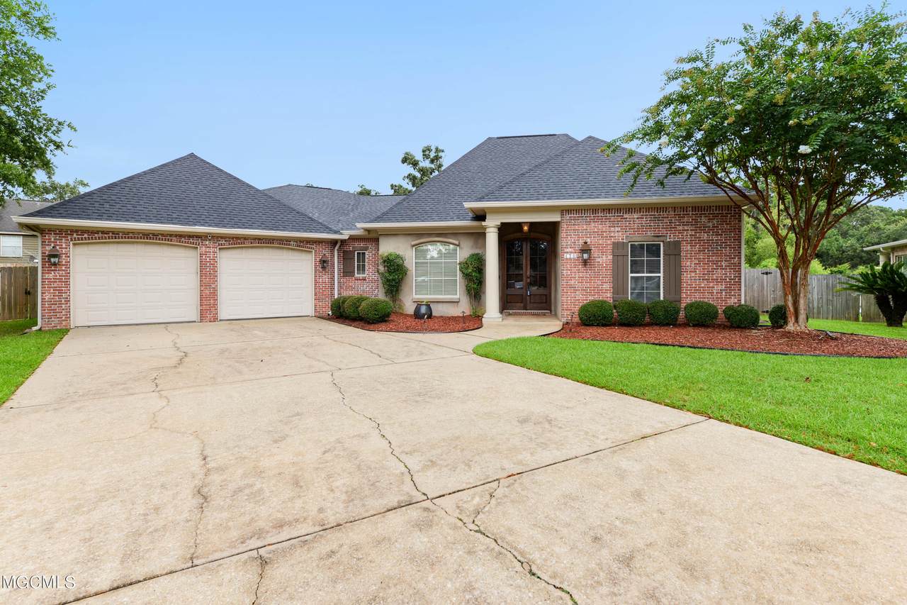 430 Sanlenay Ct - Photo 1
