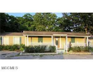 2116 Chicot St - Photo 1