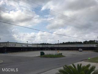 2400 Mclaurin St - Photo 1