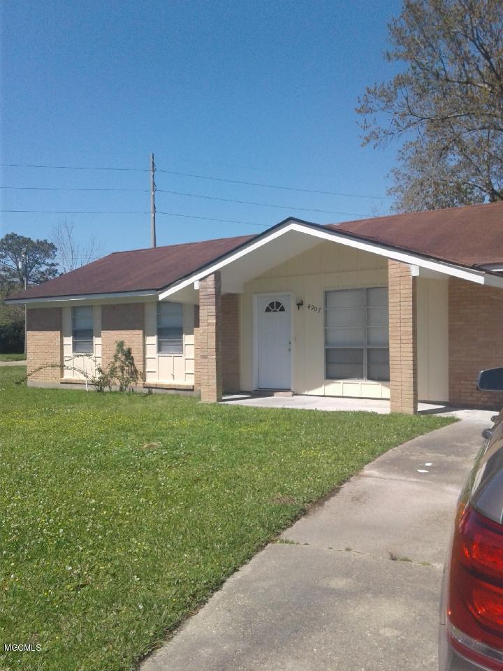 4907 Cambridge Dr - Photo 1