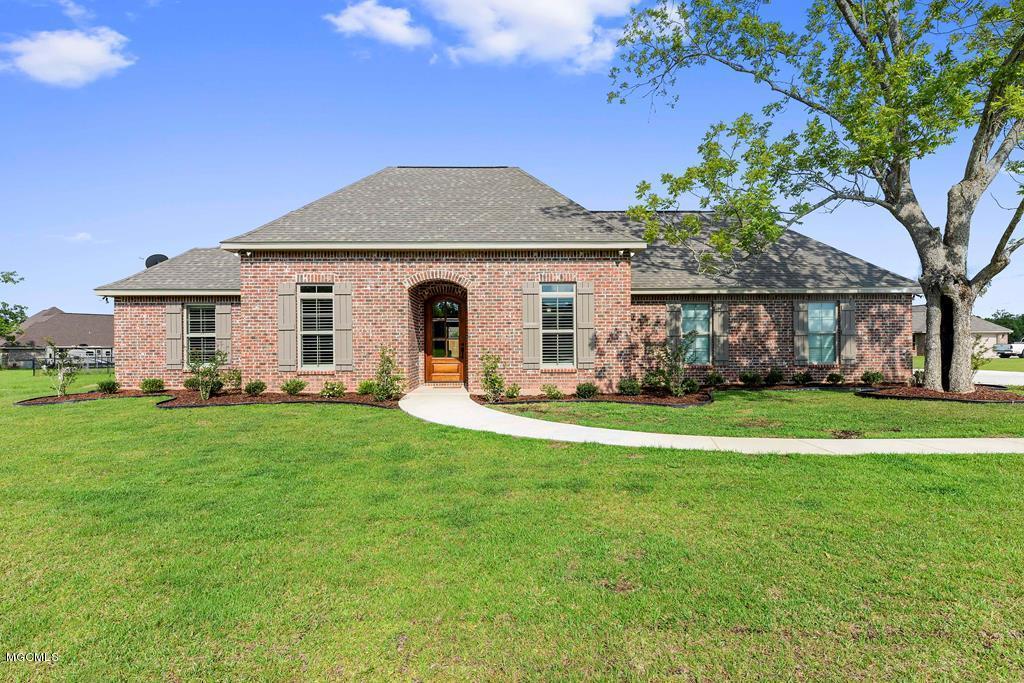 10 Copperfield Ln - Photo 1