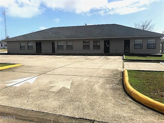 12311 Ashley Dr - Photo 1