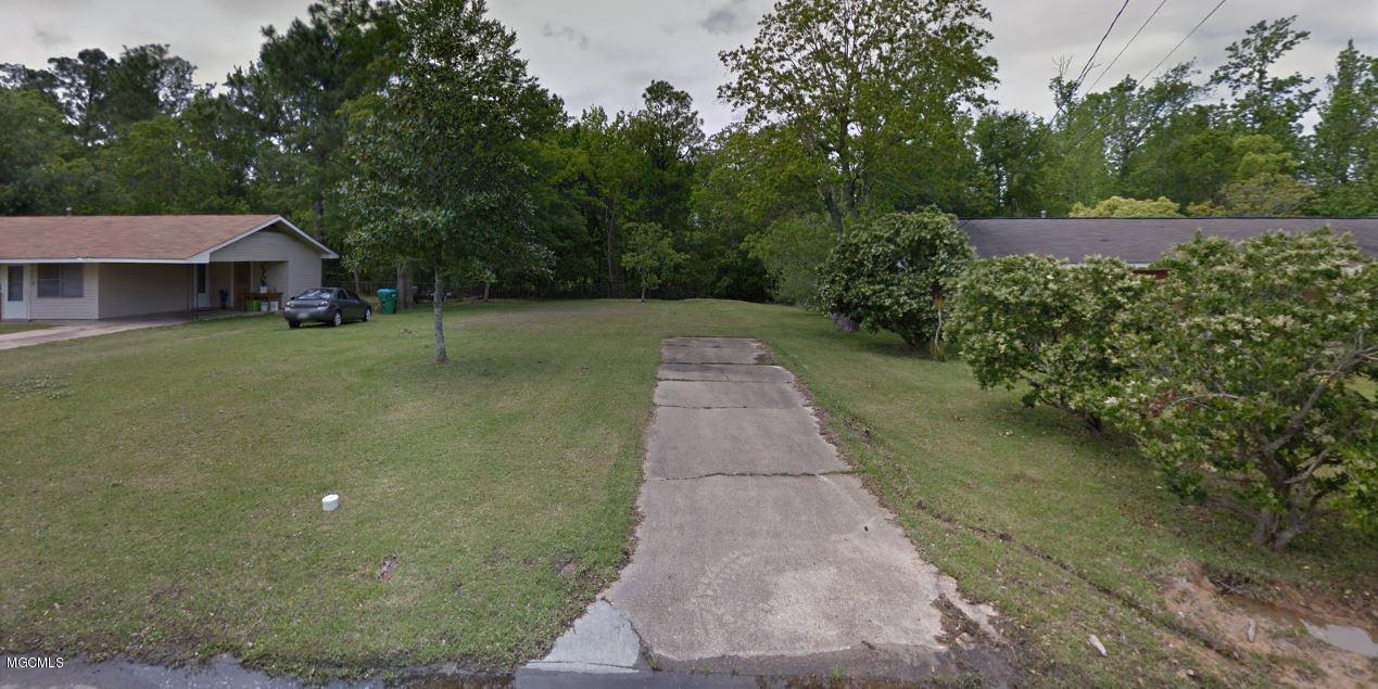 3807 Oak Ave - Photo 1