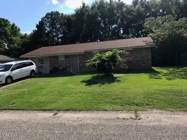 108 Phylis Dr - Photo 1