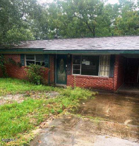 3111 Detroit Ave - Photo 1