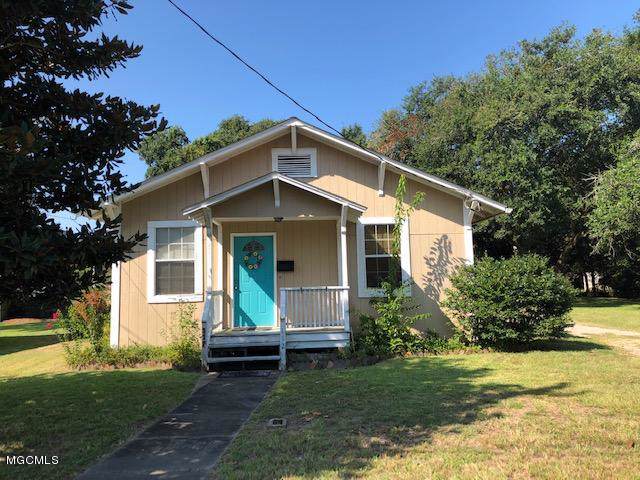 112 Central Ave - Photo 1