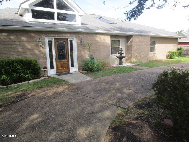 6016 Vista Cir - Photo 1