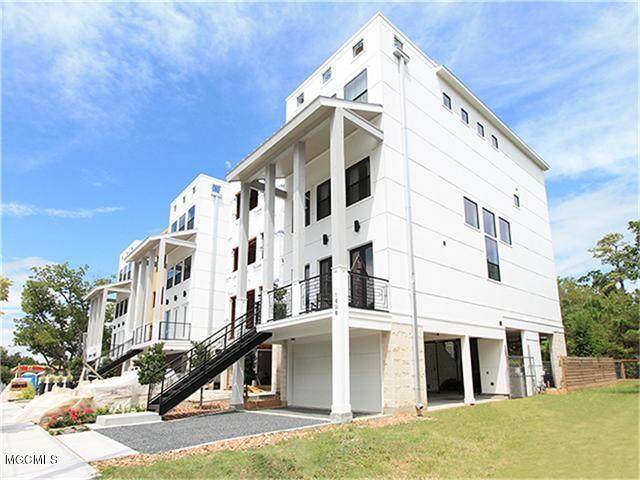 4512 Beach Blvd - Photo 1