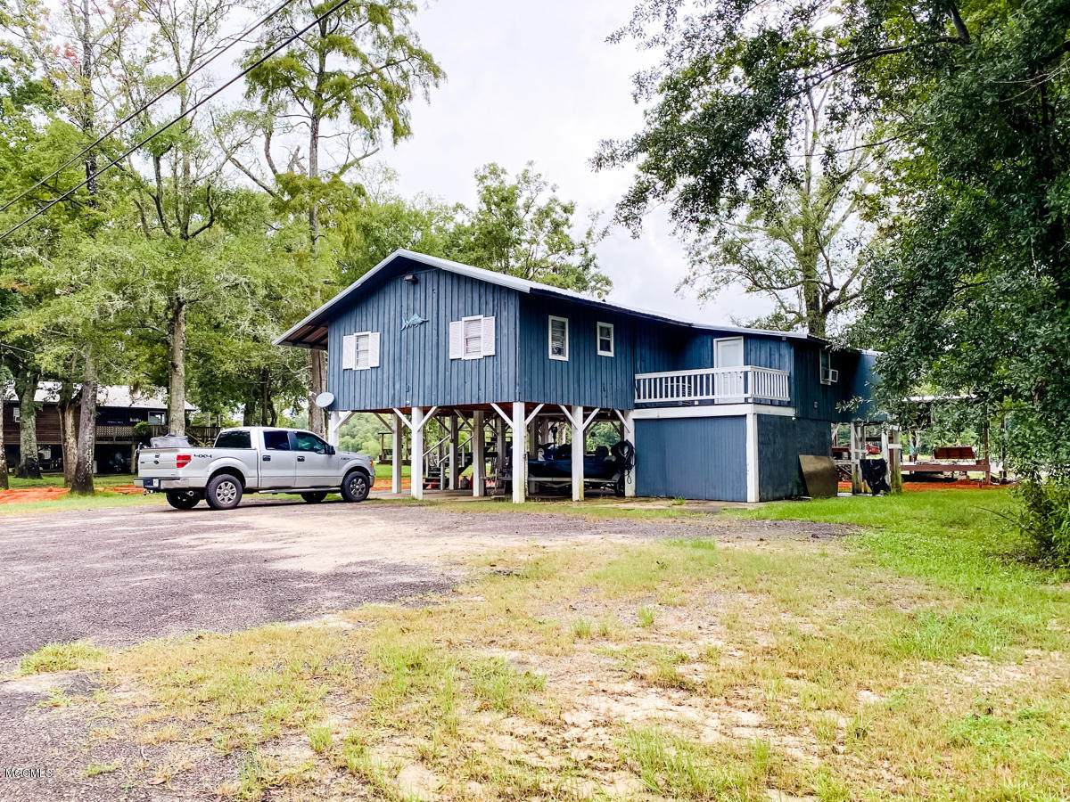 2401 Pascagoula River Rd - Photo 1