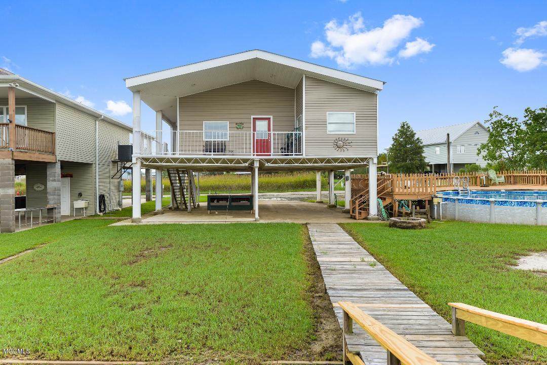11045 Idaho St - Photo 1