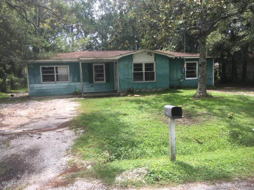 3310 New York Ave - Photo 1