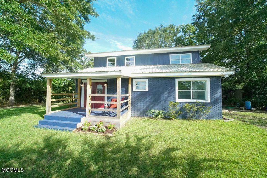 3728 Seamist Dr - Photo 1