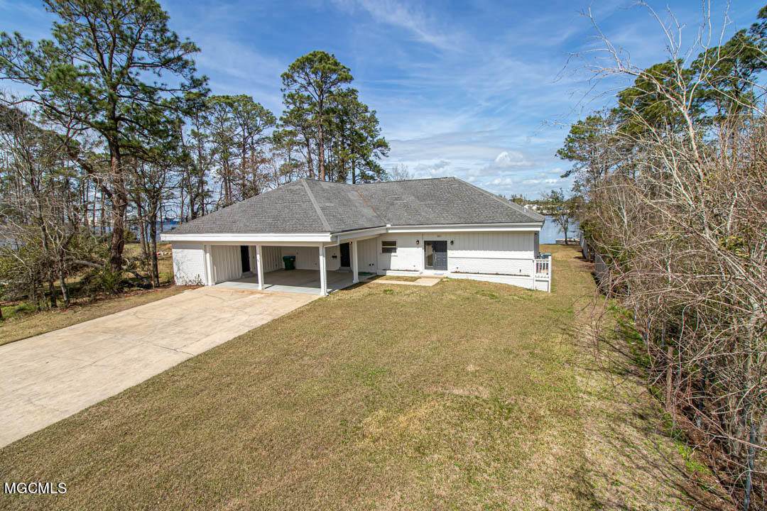 130 Bayou Circle Cir - Photo 1