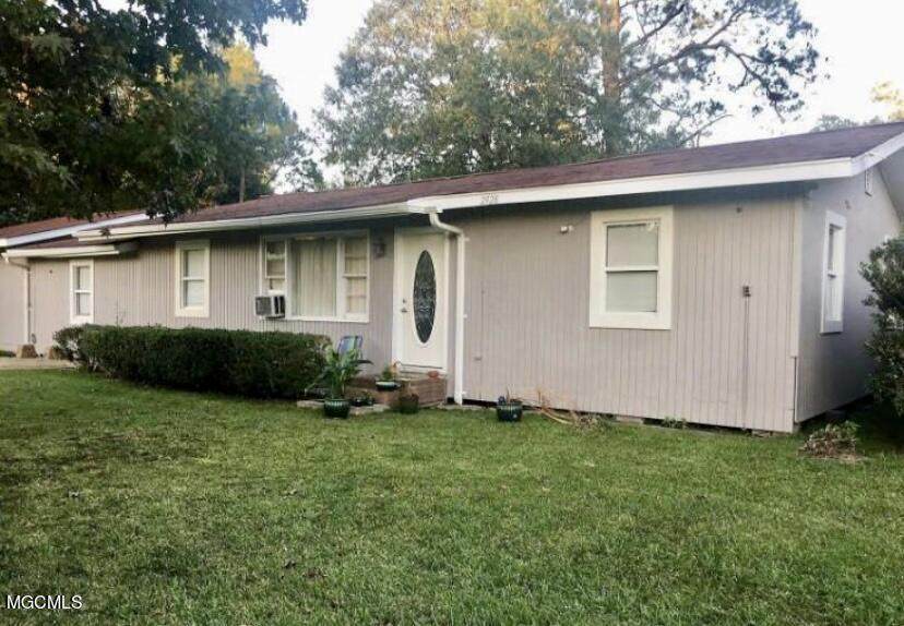 2928 54th Ave - Photo 1