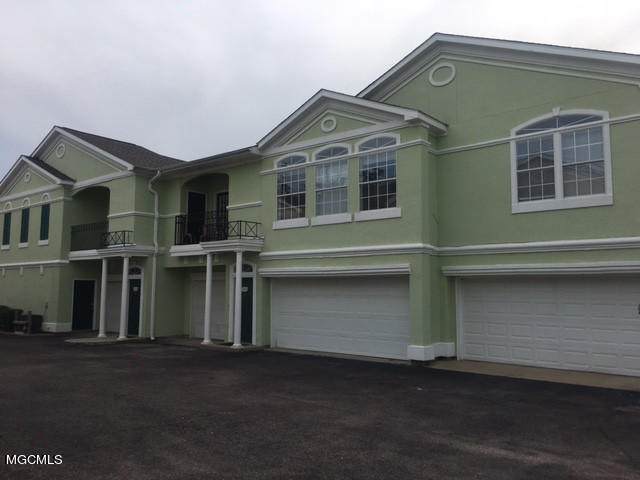 2252 Beach Dr - Photo 1