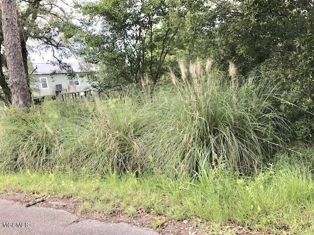610 5th St - Photo 1