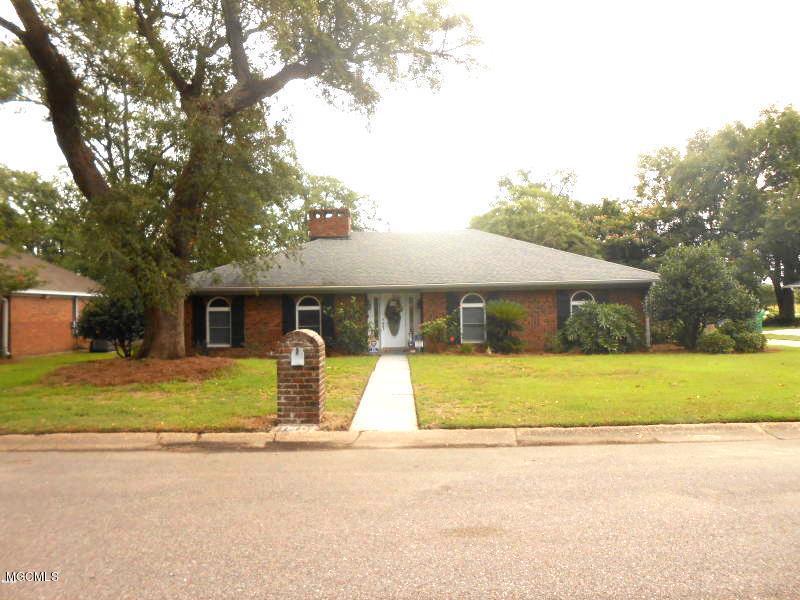52 Greenbriar Dr - Photo 1