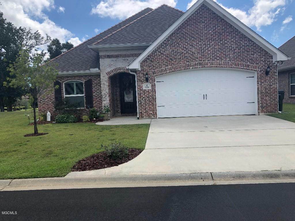 226 Fairway Villas Cir - Photo 1