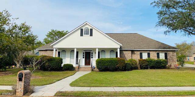 2526 Brighton Cir - Photo 1
