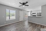 910 Adams - Photo 2