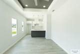 1725 Clinton St - Photo 20