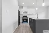 1609 Clinton St - Photo 11